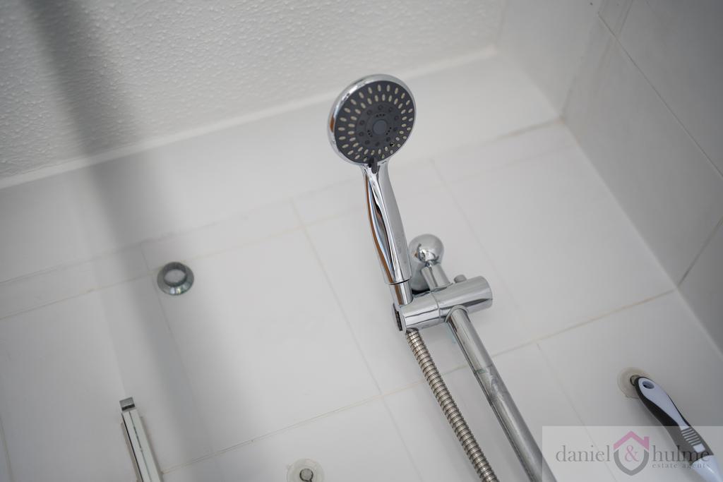 Dunsford Avenue-21