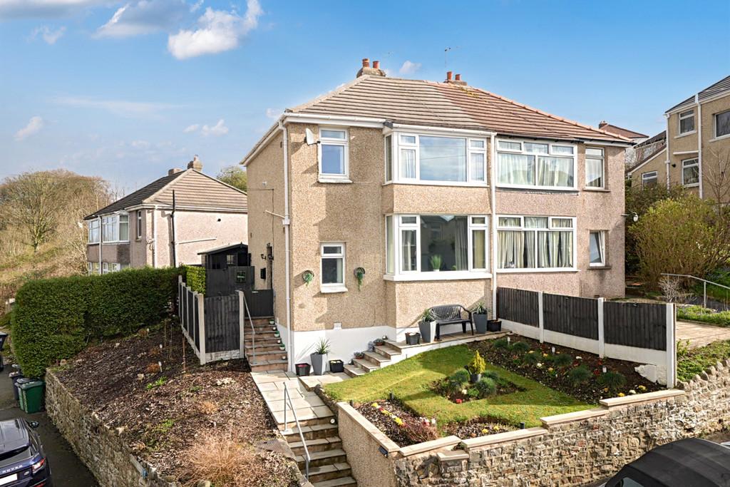 32 Ingleborough Road