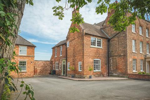 Meynell House Ashbourne Road, Kirk Langley, Ashbourne, DE6 4NF