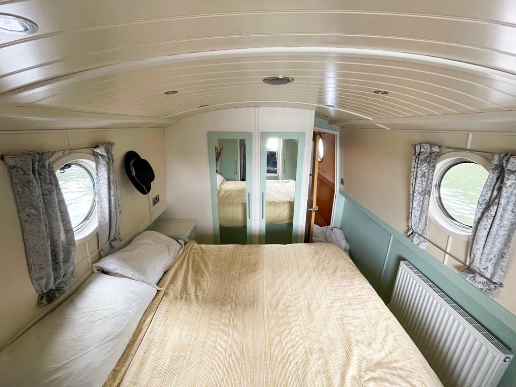Bedroom opposing