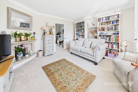 3 bedroom detached house for sale, Langdale Avenue, Loughborough