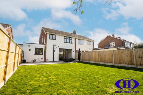 16 Bradshaw Close, Windsor, SL4 5PS