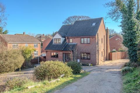 4 bedroom detached house for sale, Lingwood