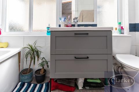 Flat 2, 49 Elmes Road, Bournemouth, BH9 2SX