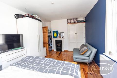 Flat 2, 49 Elmes Road, Bournemouth, BH9 2SX