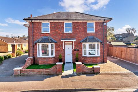4 bedroom detached house for sale, Major Haddock Close, Royston SG8