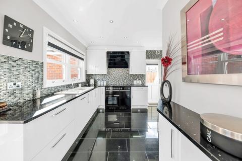 4 bedroom detached house for sale, Major Haddock Close, Royston SG8