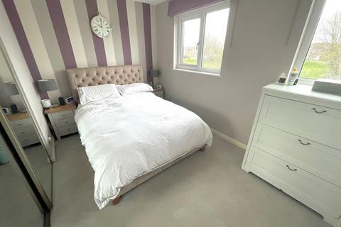 5 Compass Close, Littlehampton, BN17 6SA
