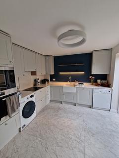 4 bedroom house to rent, Old Ford Road, London, E3