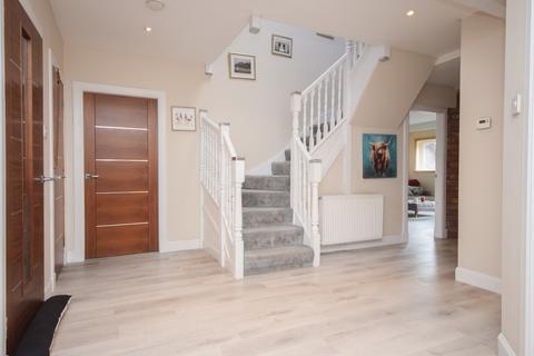 Kings Lynn Stirling Street, Blackford, Auchterarder, PH4 1QG