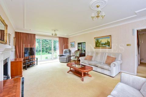 4 bedroom detached house for sale, Broadwater, Potters Bar, EN6