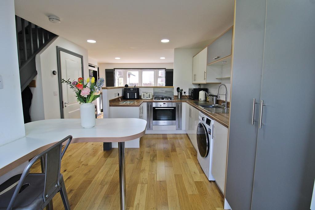 Open Plan Lounge/Kitchen