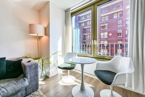 1 bedroom flat for sale, Canal Reach, King's Cross, London, N1C