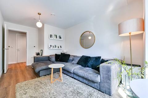 1 bedroom flat for sale, Canal Reach, King's Cross, London, N1C