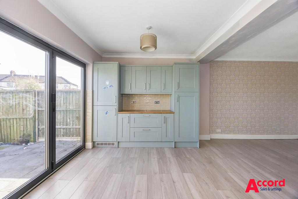 Kitchen/Dining Room