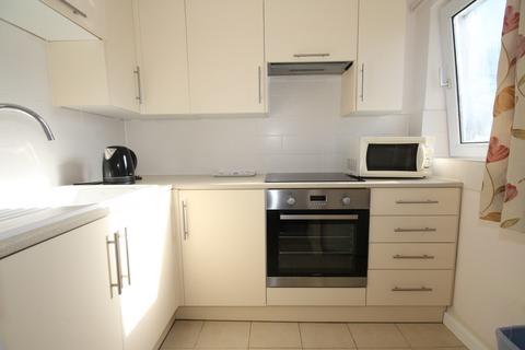 1 bedroom flat for sale, Mount Hermon Road, Woking GU22