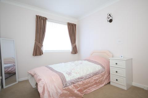 1 bedroom flat for sale, Mount Hermon Road, Woking GU22