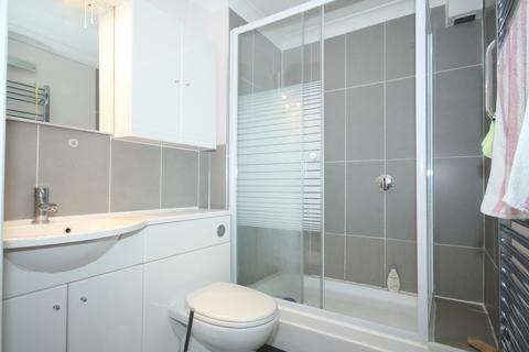 1 bedroom flat for sale, Mount Hermon Road, Woking GU22