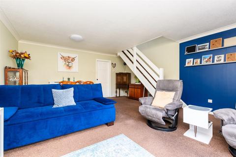 44 Chapel Wood, New Ash Green, Longfield, DA3 8RB