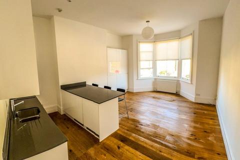 3 bedroom flat to rent, Pepys Road, Telegraph Hill, New Cross Gate, London, SE14