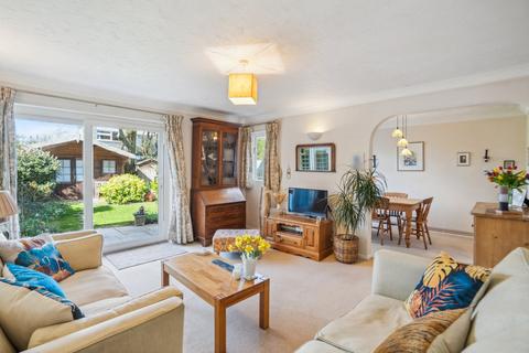 30 Forge Drive, Farnham Common, Slough, SL2 3NG