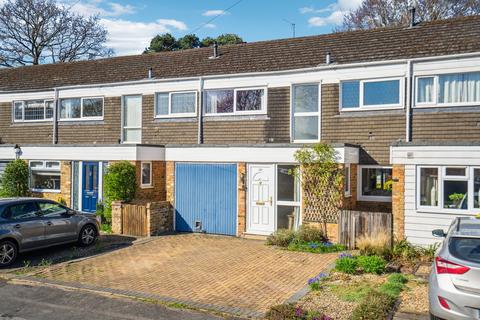 30 Forge Drive, Farnham Common, Slough, SL2 3NG