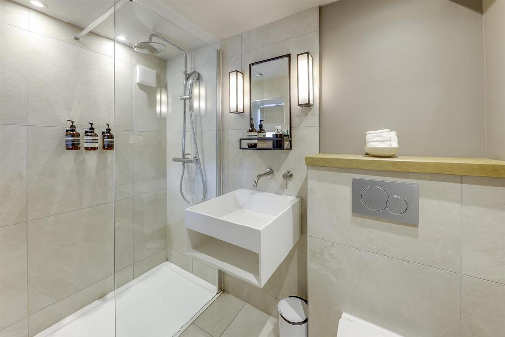 Homestead En Suite Shower