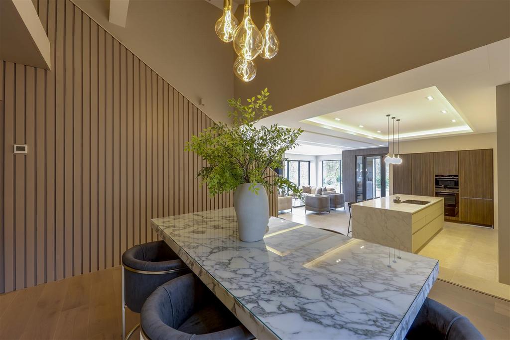 The Farmhouse - Dining Feature