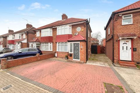 6 Westleigh Gardens, Edgware, HA8 5SG