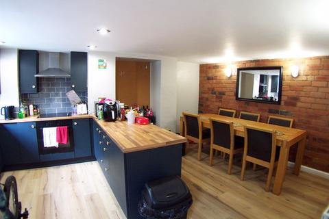 35 Beechwood Mount, Leeds, LS4 2NQ