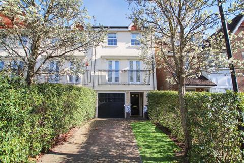 3 bedroom end of terrace house for sale, Abbey Drive, Bexley Park