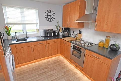 2 bedroom apartment for sale, Poynder Drive, Holborough Lakes