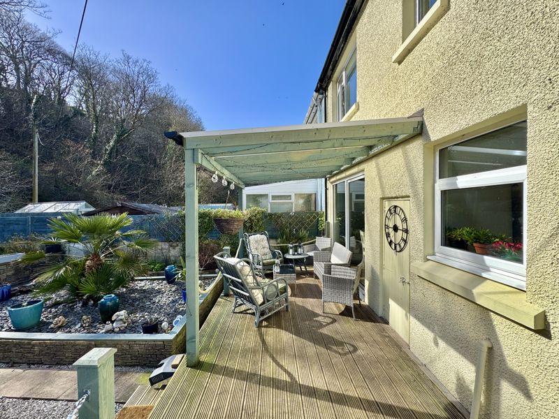 Sunny Garden