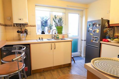38 Dryden Road, Exeter, EX2 5BS