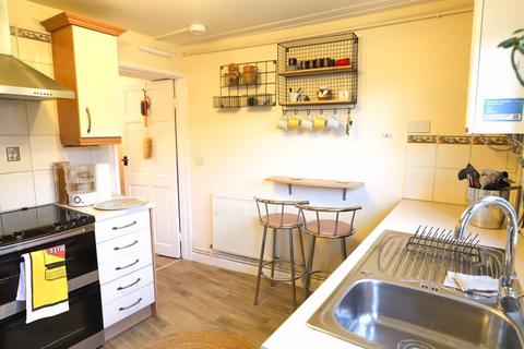 38 Dryden Road, Exeter, EX2 5BS