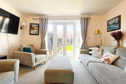 11 Collis Close, Burntwood, WS7 3RQ