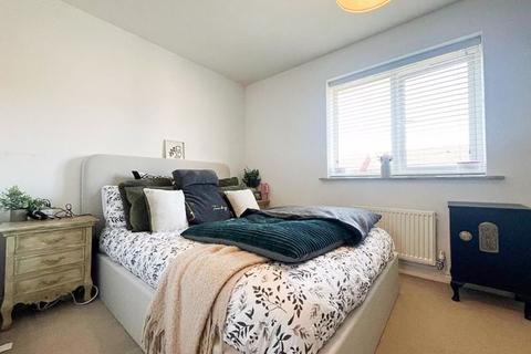 11 Collis Close, Burntwood, WS7 3RQ