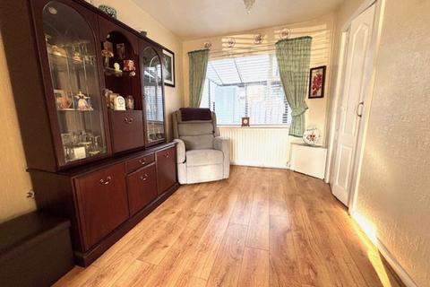 3 bedroom end of terrace house for sale, Castleton Road, Great Barr, Birmingham B42 2RU