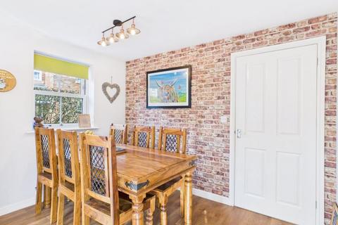 3 bedroom detached house for sale, 11 Alder Place, Alford
