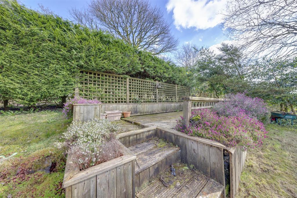 Upper Decking