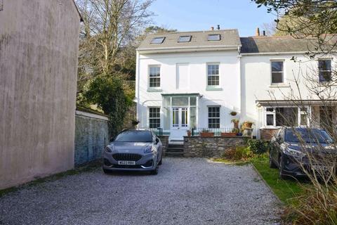 NEW ROAD BRIXHAM