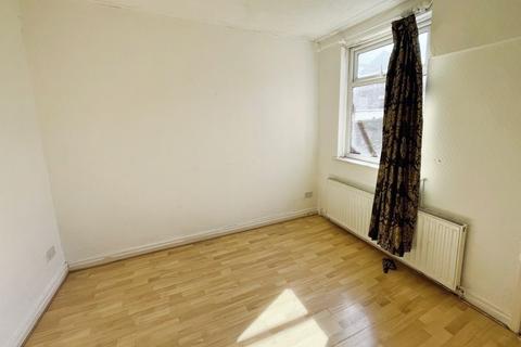 2 bedroom terraced house for sale, Bradford Street, Farnworth
