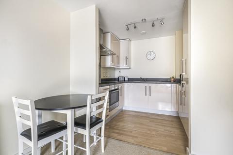 1 bedroom apartment for sale, Barrington Court, 124 Wilton Road, London, SW1V