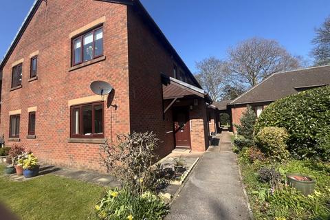 2 bedroom apartment for sale, Penwortham Hall Gardens, Preston PR1