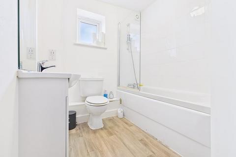 undefined, Strawberry Lane, Redruth - First floor flat