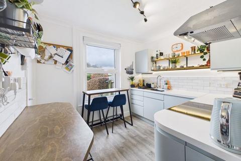 3 bedroom house for sale, Greenwood Crescent, Penryn - Well presented family home