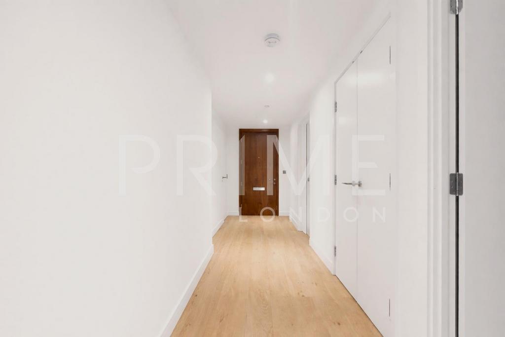 HALLWAY.jpg