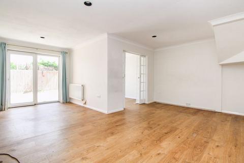 4 bedroom detached house for sale, Walnut Close, Bedford MK44