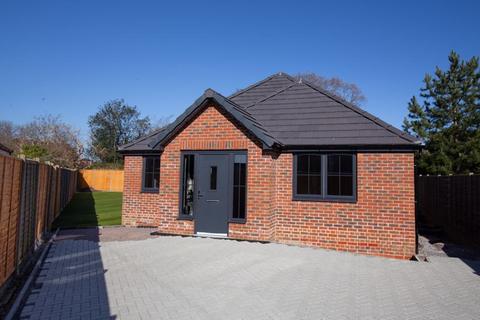 3 bedroom detached bungalow for sale, Eastfield Close, Southbourne
