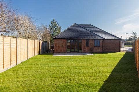 3 bedroom detached bungalow for sale, Eastfield Close, Southbourne
